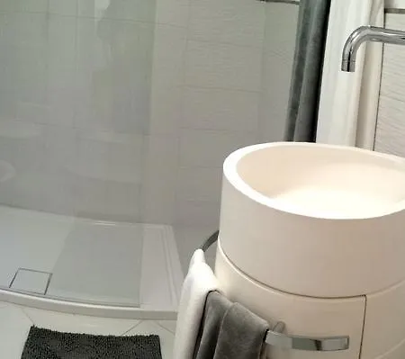 Alojamento de Acomodação e Pequeno-almoço Smeralda